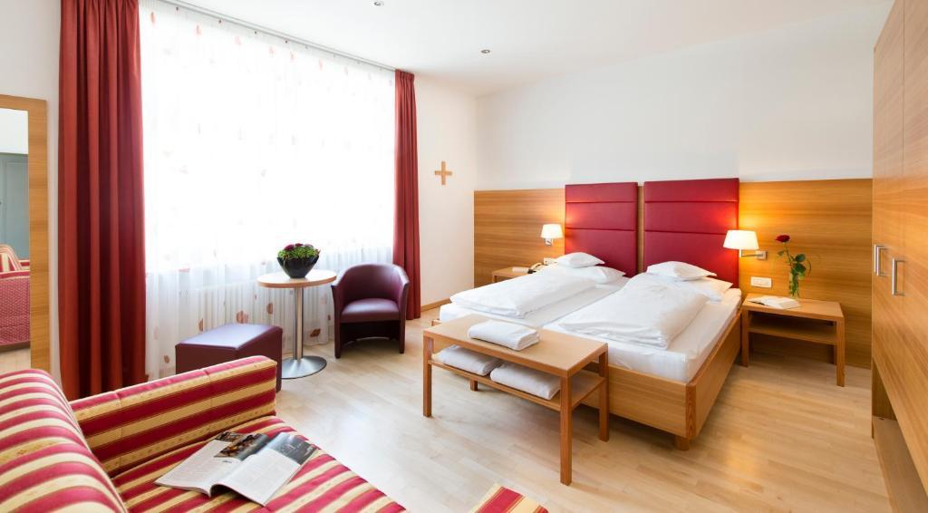 Hotel Kolping Merano Room photo