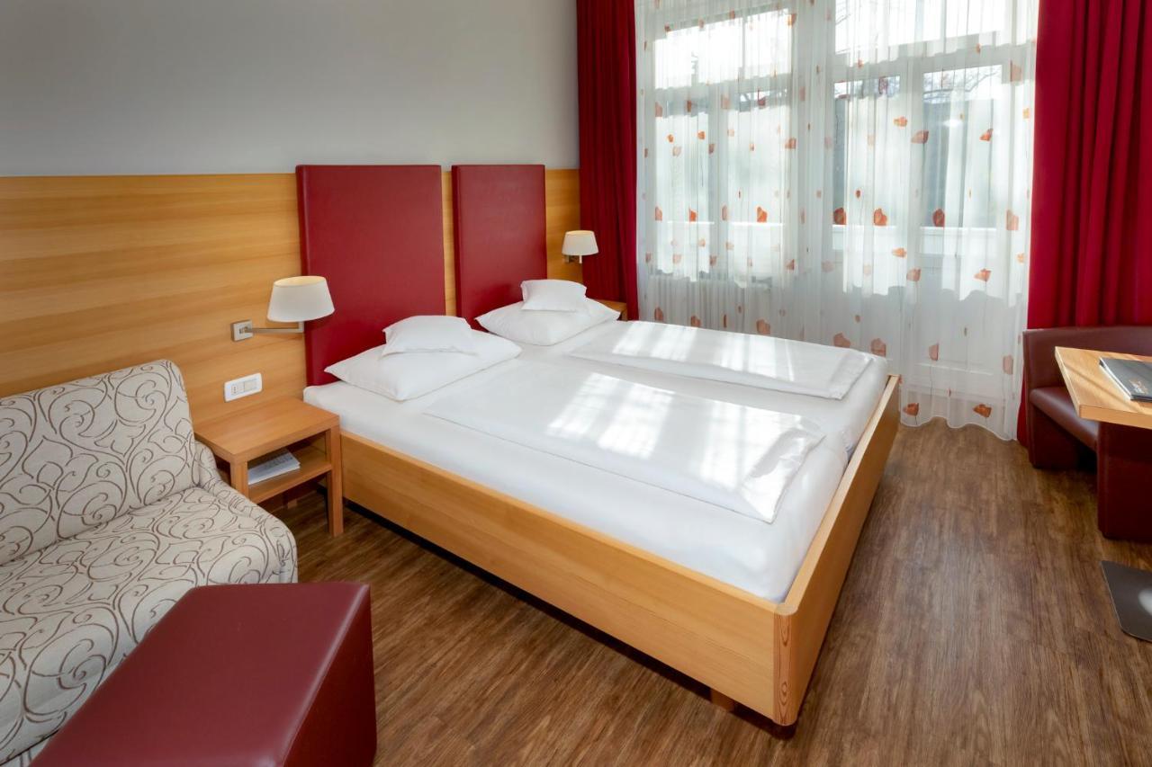 Hotel Kolping Merano Exterior photo